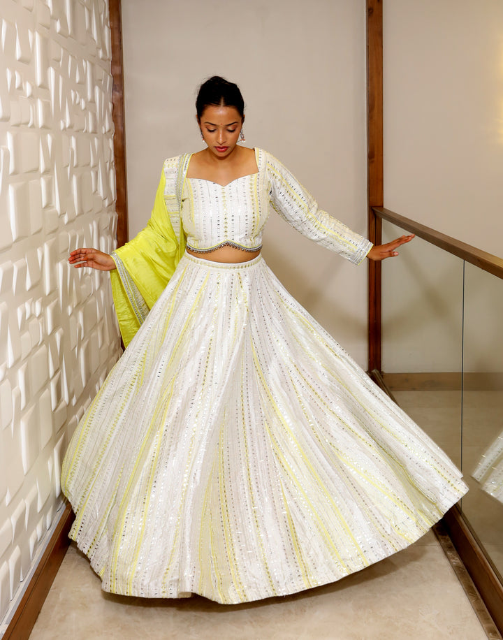 Vaarabella White Lehenga - Yellow Dupatta